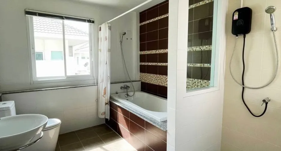 For rent 3 bedrooms house in San Sai, Chiang Mai