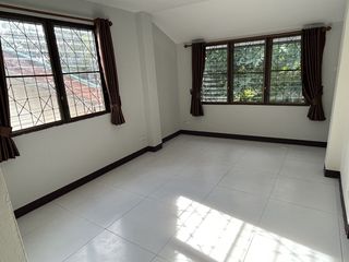 For rent 2 bedrooms townhouse in Mueang Chiang Mai, Chiang Mai
