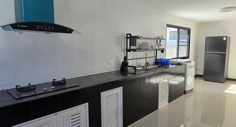Haus zur Miete mit 4 Zimmer in Saraphi, Chiang Mai