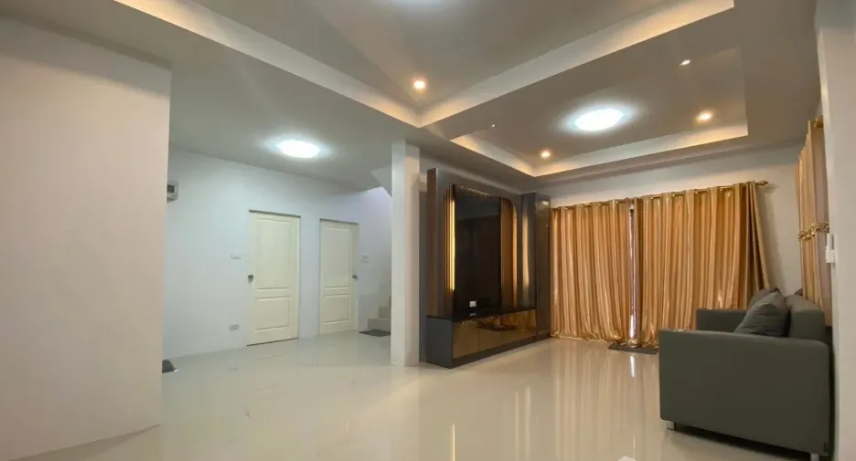 For rent 3 bedrooms house in San Sai, Chiang Mai