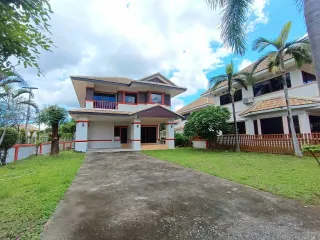 For rent 5 bedrooms house in San Sai, Chiang Mai