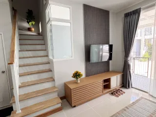 For rent 3 bedrooms townhouse in Mueang Chiang Mai, Chiang Mai