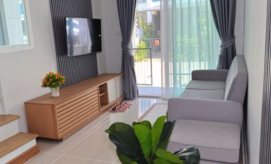 For rent 3 bedrooms townhouse in Mueang Chiang Mai, Chiang Mai