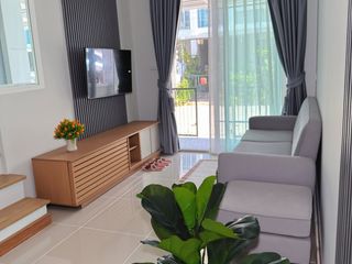 For rent 3 bedrooms townhouse in Mueang Chiang Mai, Chiang Mai