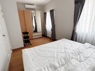 For rent 3 bedrooms townhouse in Mueang Chiang Mai, Chiang Mai