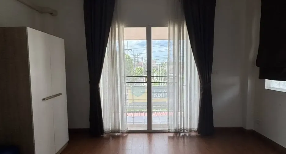 À louer 3 chambres maison à Mueang Chiang Mai, Chiang Mai