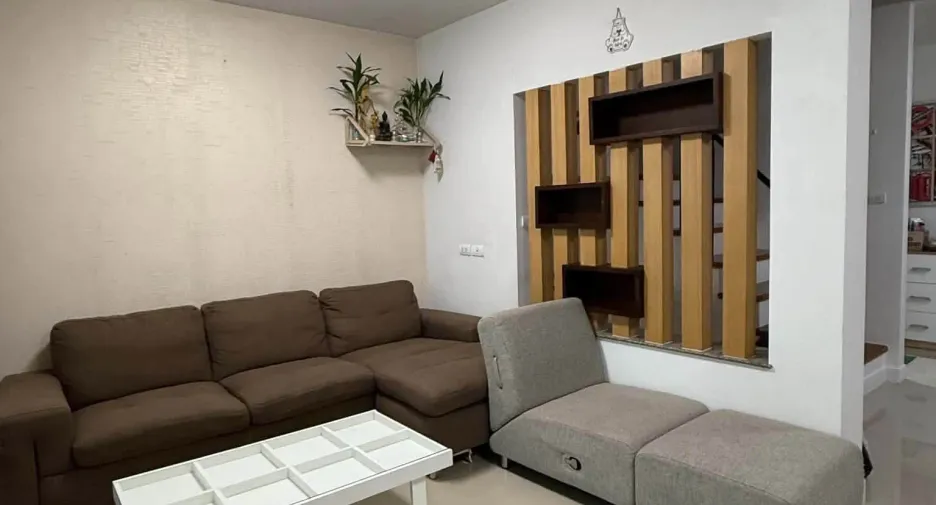 For rent 3 bedrooms townhouse in Mae Rim, Chiang Mai