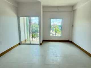 For sale 2 bedrooms townhouse in Mueang Lamphun, Lamphun