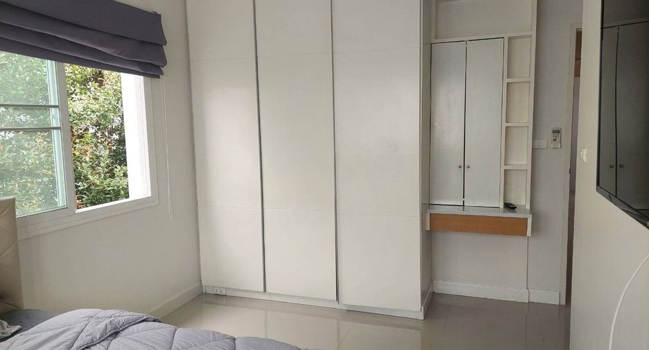 For rent 3 bedrooms house in Mueang Chiang Mai, Chiang Mai