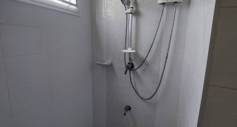 For rent 3 bedrooms house in Mueang Chiang Mai, Chiang Mai