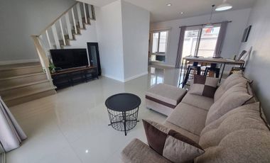 For rent 3 bedrooms townhouse in Mueang Chiang Mai, Chiang Mai