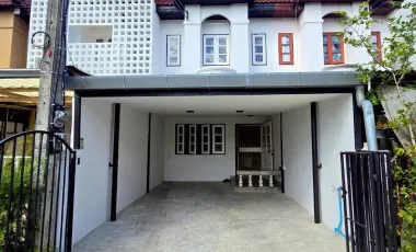 For sale 2 bedrooms townhouse in Mueang Chiang Mai, Chiang Mai