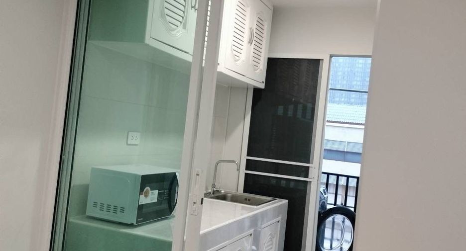 For sale 1 bed condo in Thon Buri, Bangkok