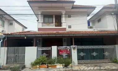 À louer 3 chambres maison à Mueang Phuket, Phuket