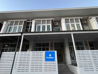For rent 2 bedrooms townhouse in Hang Dong, Chiang Mai