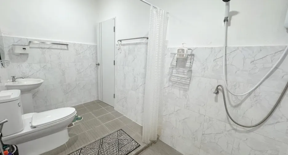 For rent 2 bedrooms house in Mueang Chiang Mai, Chiang Mai