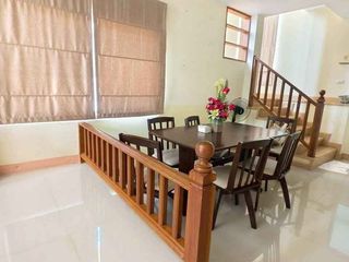 À louer 4 chambres maison à San Sai, Chiang Mai