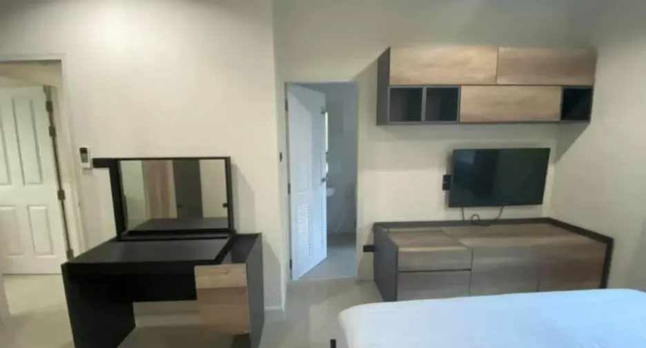 For rent 2 bedrooms townhouse in Mueang Chiang Mai, Chiang Mai
