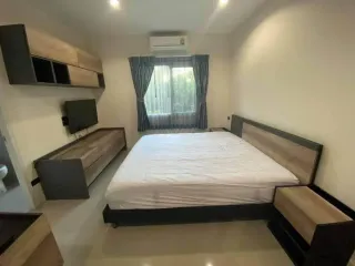 For rent 2 bedrooms townhouse in Mueang Chiang Mai, Chiang Mai
