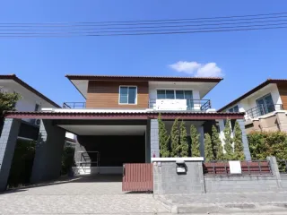 For rent 3 bedrooms house in San Kamphaeng, Chiang Mai