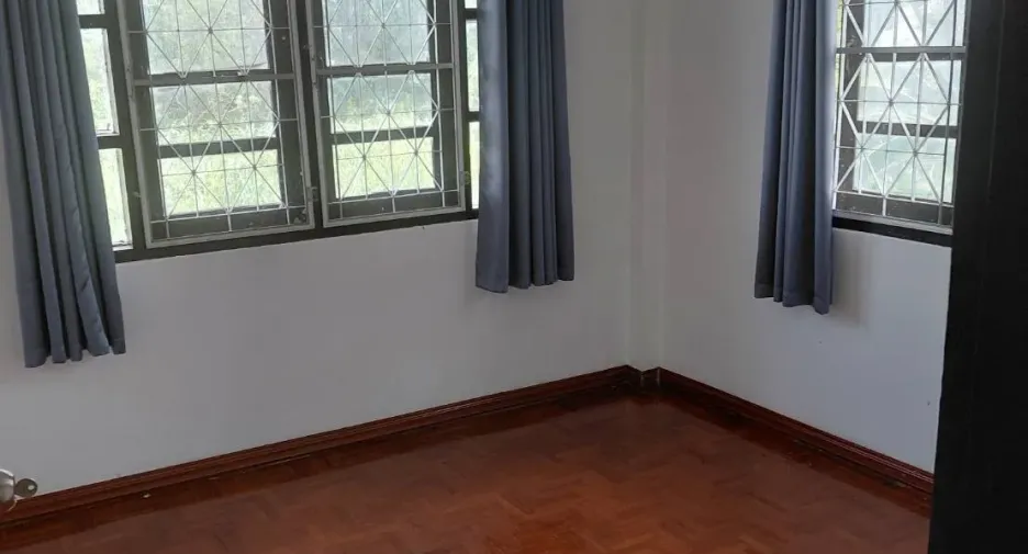 For rent 3 bedrooms house in Mueang Chiang Mai, Chiang Mai