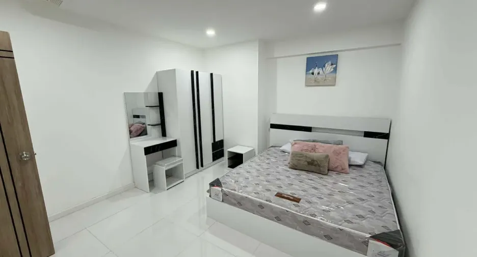 Condo en alquiler de 2 habitaciones en Mueang Chiang Mai, Chiang Mai