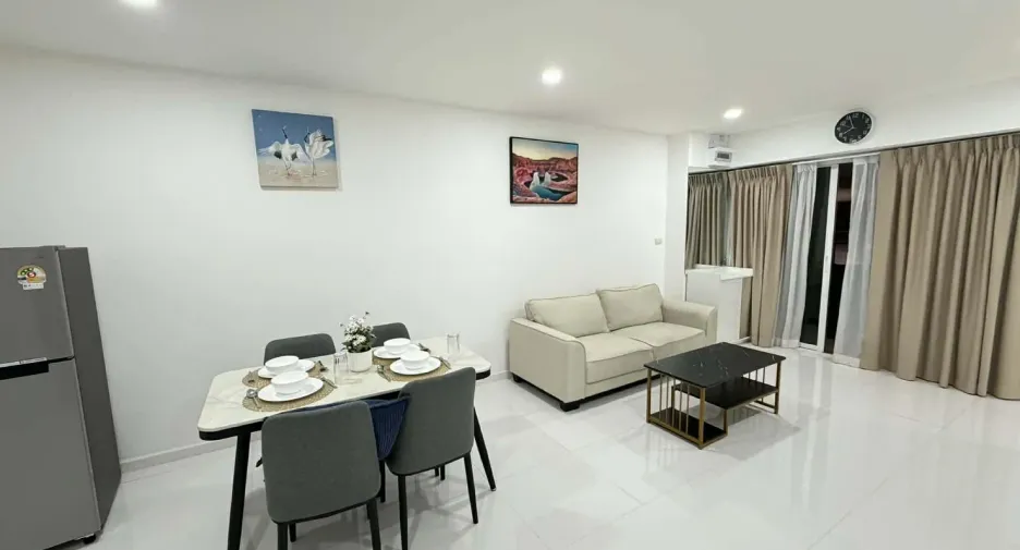 Condo en alquiler de 2 habitaciones en Mueang Chiang Mai, Chiang Mai