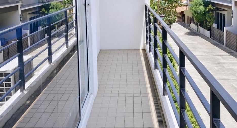 For sale 2 bedrooms townhouse in Ko Samui, Surat Thani