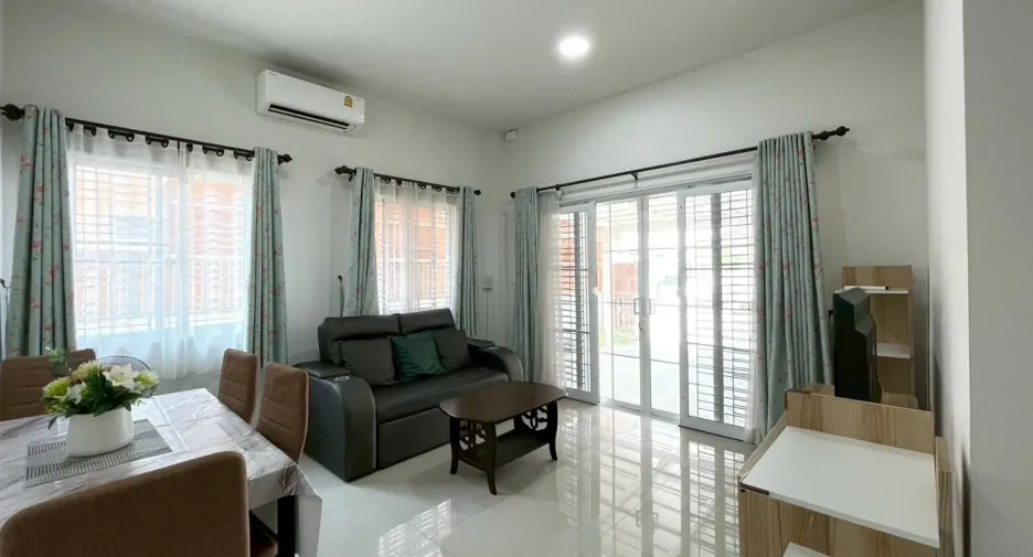 À louer 2 chambres maison à Hang Dong, Chiang Mai