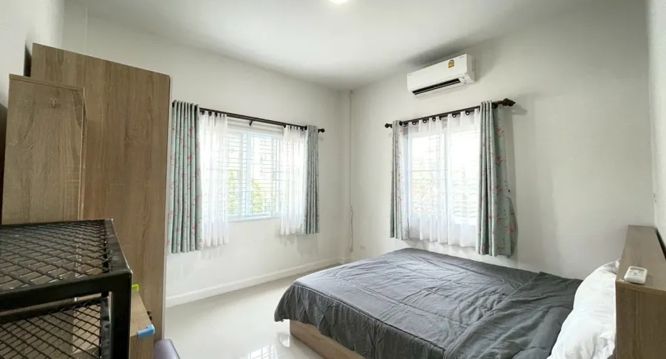 À louer 2 chambres maison à Hang Dong, Chiang Mai