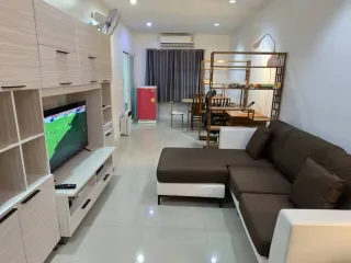Casa en alquiler de 2 habitaciones en Mueang Chiang Mai, Chiang Mai