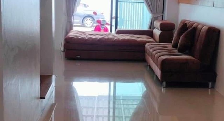For rent 2 bedrooms townhouse in San Sai, Chiang Mai
