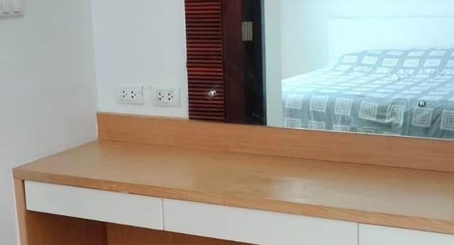For rent 2 bedrooms townhouse in San Sai, Chiang Mai