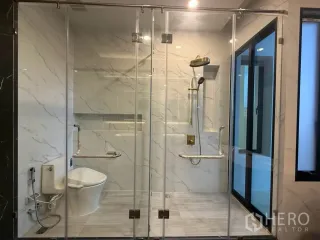 For rent 5 bedrooms house in Bang Khen, Bangkok