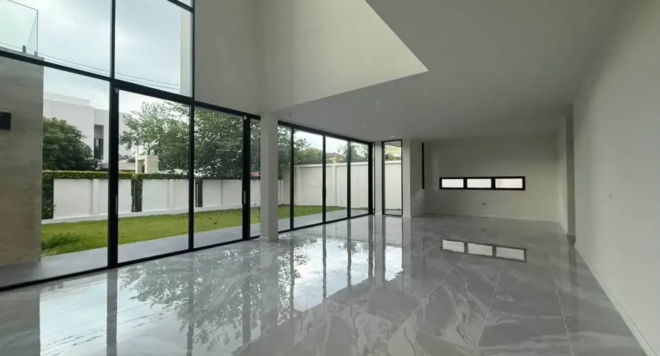 For rent 5 bedrooms house in Bang Khen, Bangkok