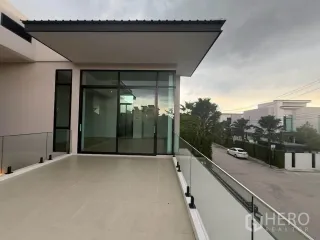 For rent 5 bedrooms house in Bang Khen, Bangkok
