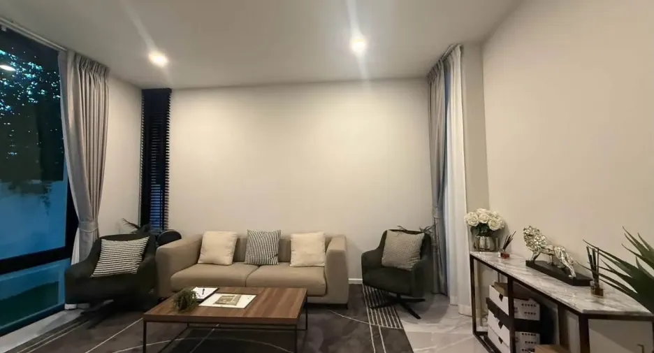For rent 5 bedrooms house in Bang Khen, Bangkok