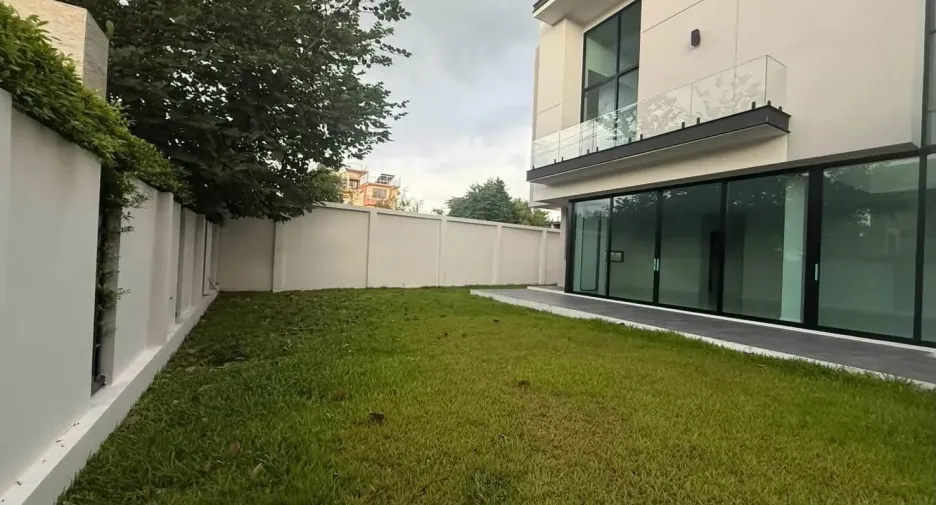For rent 5 bedrooms house in Bang Khen, Bangkok