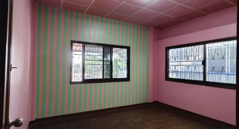 À vendre 3 chambres maison à Mueang Lamphun, Lamphun