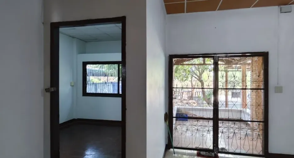 À vendre 3 chambres maison à Mueang Lamphun, Lamphun