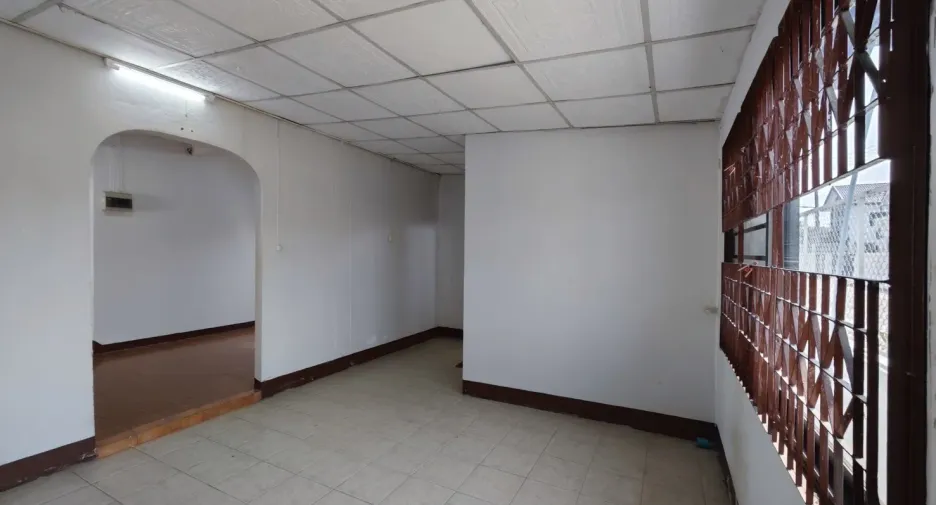 À vendre 3 chambres maison à Mueang Lamphun, Lamphun