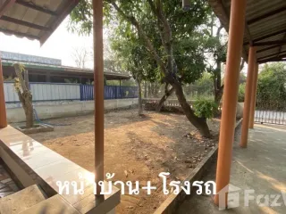 À vendre 3 chambres maison à Mueang Lamphun, Lamphun