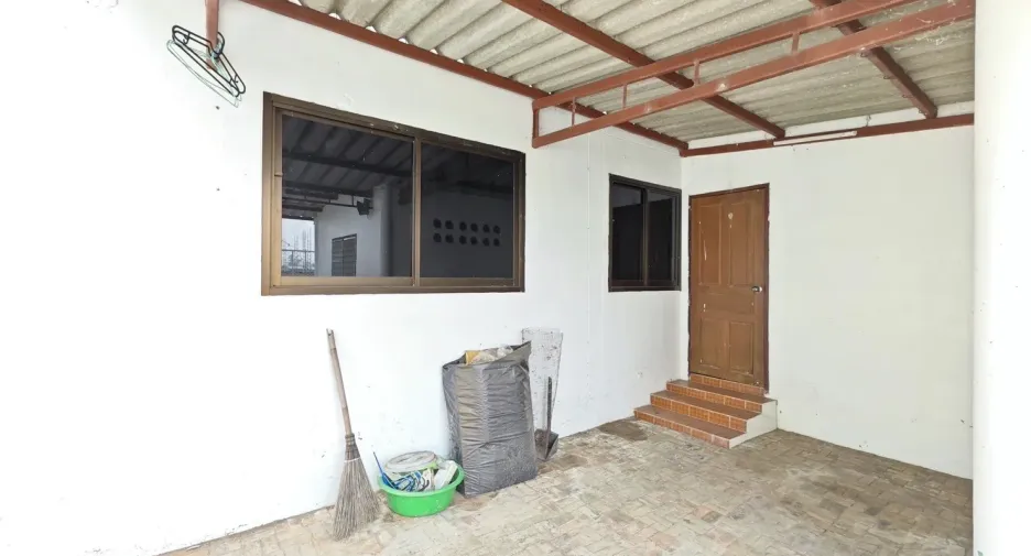 À vendre 3 chambres maison à Mueang Lamphun, Lamphun