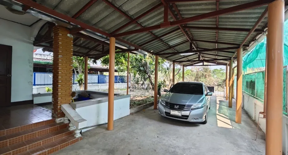 À vendre 3 chambres maison à Mueang Lamphun, Lamphun