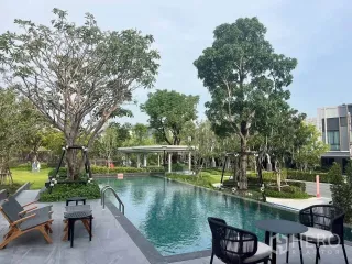For rent 3 bedrooms townhouse in Bang Phli, Samut Prakan