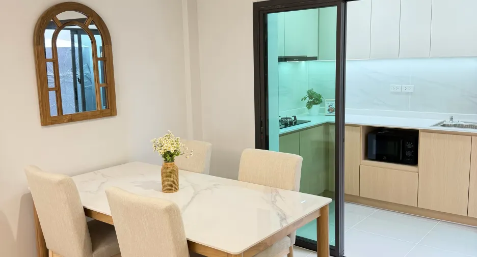 For rent 3 bedrooms townhouse in Bang Phli, Samut Prakan