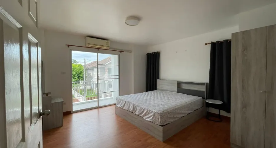 For rent 3 bedrooms house in San Sai, Chiang Mai