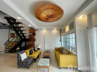 For rent 2 bedrooms townhouse in Mueang Chiang Mai, Chiang Mai
