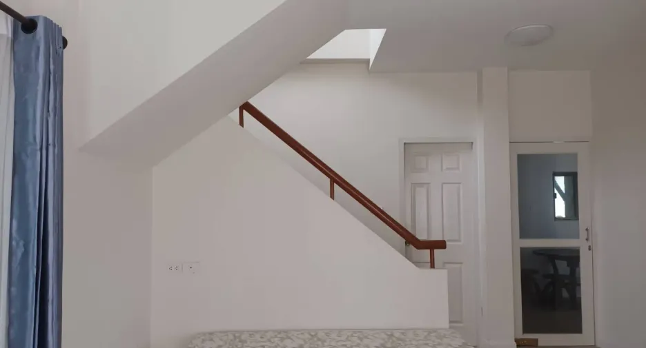 À louer 4 chambres maison à Hang Dong, Chiang Mai