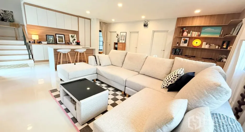 For rent 4 bedrooms house in Bang Phli, Samut Prakan